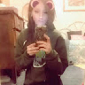 Meet your Posher, Raina